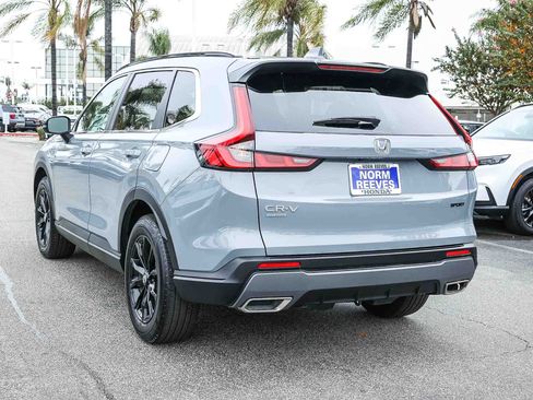 Used 2025 Honda CR-V Sport image 4