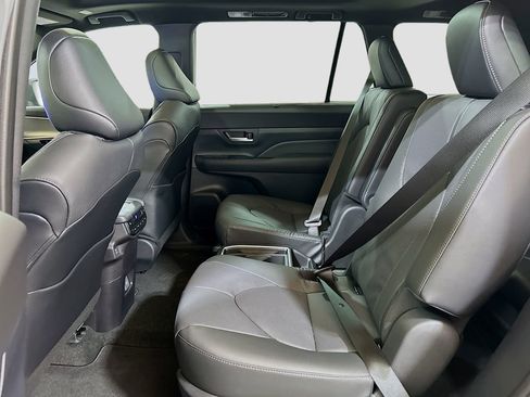 New 2026 Toyota Grand Highlander Nightshade Edition image 24