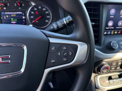 Used 2023 GMC Acadia SLE w/ Driver Convenience Package FWD image 23