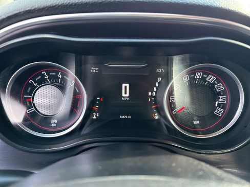 Used 2016 Dodge Challenger R/T image 34