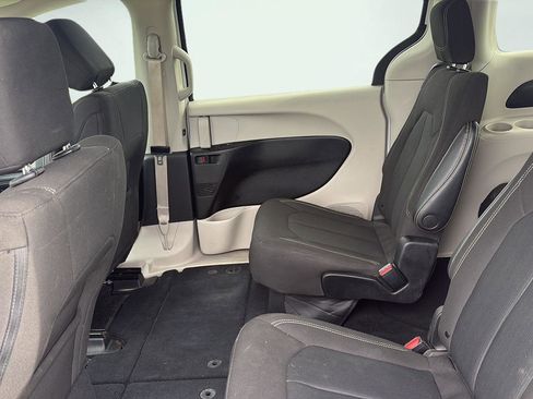Used 2023 Chrysler Voyager LX FWD image 24