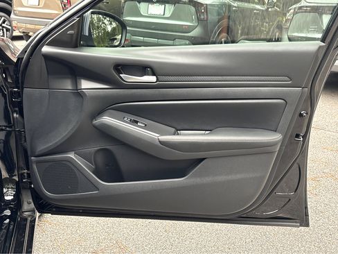 New 2024 Nissan Altima 2.5 SV image 12