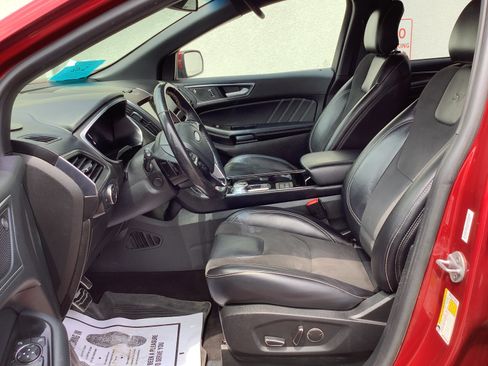 Used 2019 Ford Edge ST w/ Equipment Group 401A AWD/4WD image 11