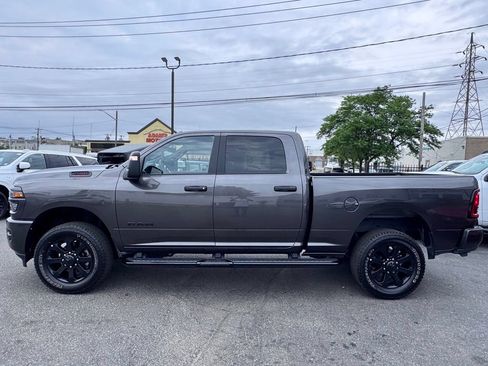 Used 2025 RAM 2500 Big Horn AWD/4WD image 4