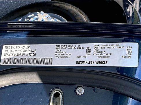 Used 2024 RAM 3500 SLT w/ Quick Order Package 2YG SLT AWD/4WD image 36