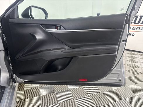 Used 2024 Toyota Camry SE FWD image 28