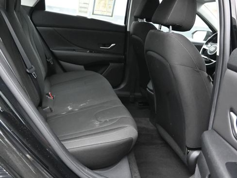 Certified 2023 Hyundai Elantra SEL w/ Convenience Package FWD image 12