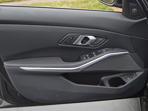 Used 2025 BMW 330i xDrive 330i xDrive w/ Convenience Package image 12