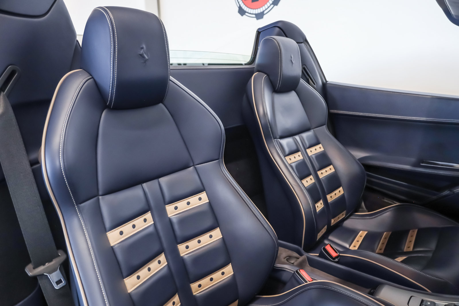 Used 2015 Ferrari 458 Spider RWD image 38