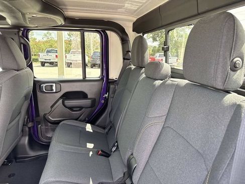 New 2026 Jeep Gladiator Sport AWD/4WD image 11