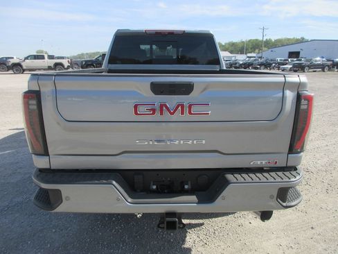 New 2026 GMC Sierra 2500 AT4 w/ AT4 Premium Plus Package AWD/4WD image 6