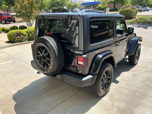 Used 2023 Jeep Wrangler Freedom Edition image 10
