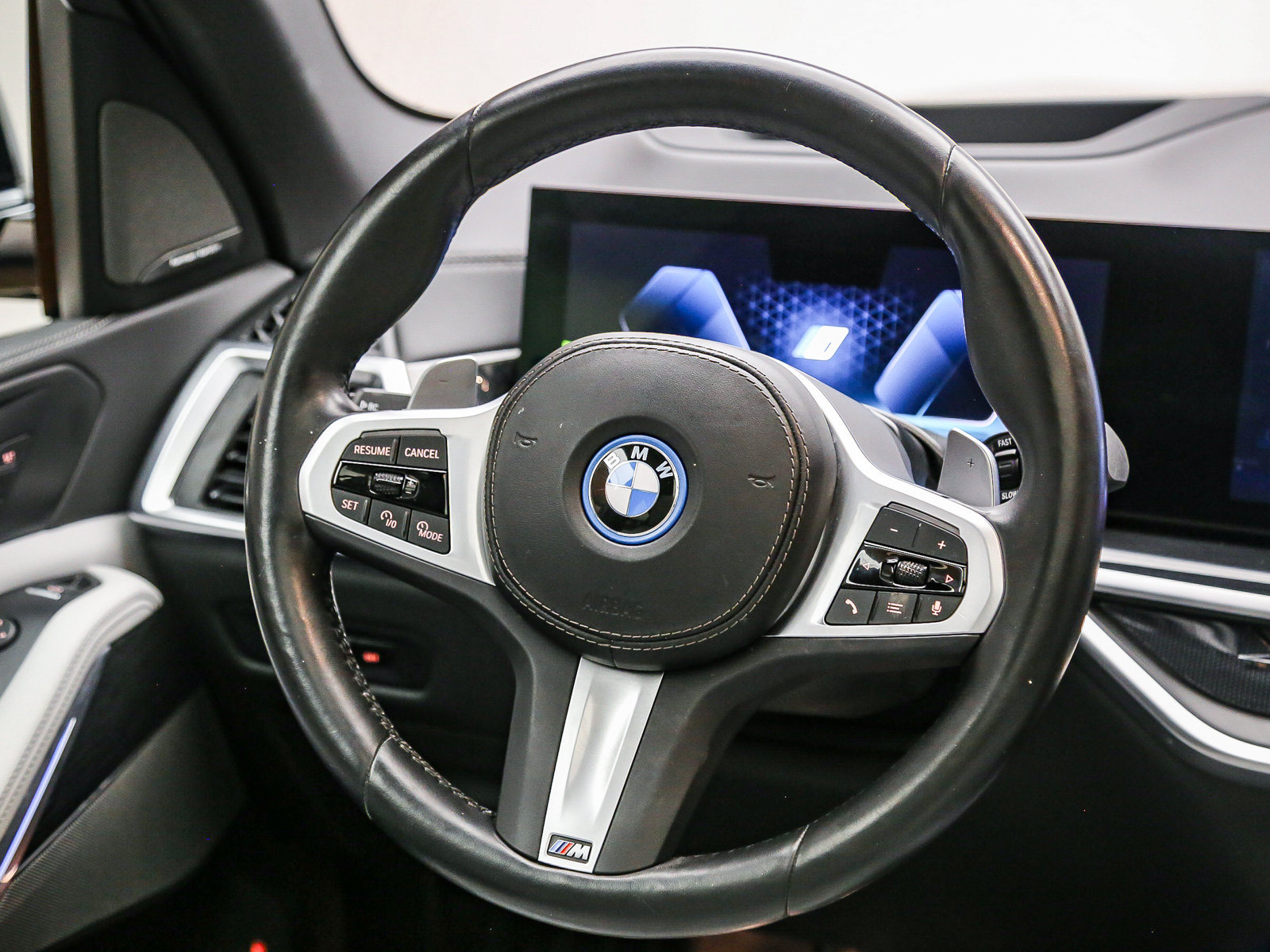 Used 2024 BMW X5 xDrive50e w/ M Sport Package AWD/4WD image 16