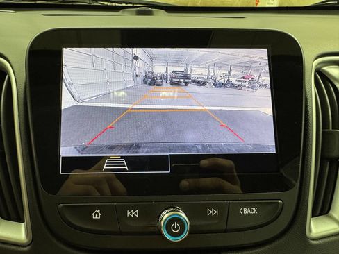 Used 2023 Chevrolet Malibu LT FWD image 21