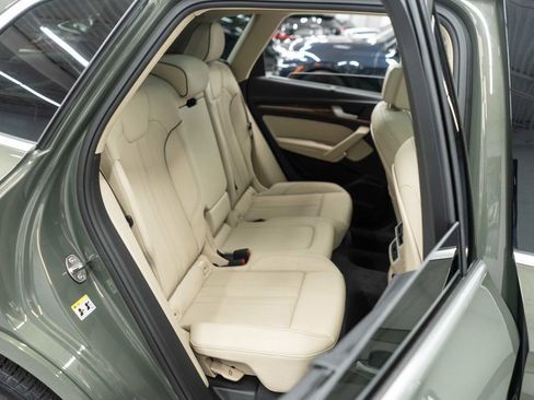 Used 2023 Audi Q5 e Premium Plus w/ Premium Plus Package AWD/4WD image 14