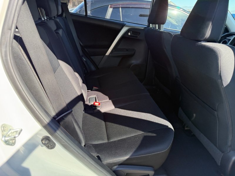 Used 2015 Toyota RAV4 XLE FWD image 19