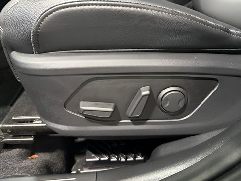 Used 2024 Hyundai Tucson Limited FWD image 14