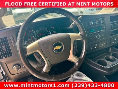 Used 2019 Chevrolet Express 3500 Extended w/ Driver Convenience Package RWD image 18
