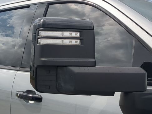 Used 2024 GMC Sierra 2500 AT4X AWD/4WD image 10