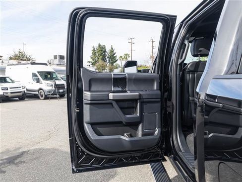 Certified 2022 Ford F350 Platinum image 30