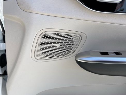 New 2026 Mercedes-Benz GLC 300 image 24