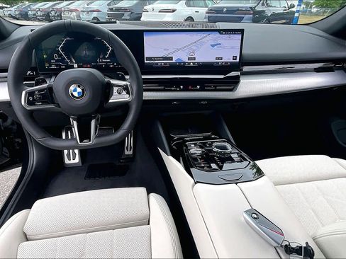 Used 2024 BMW 530i xDrive AWD/4WD image 15