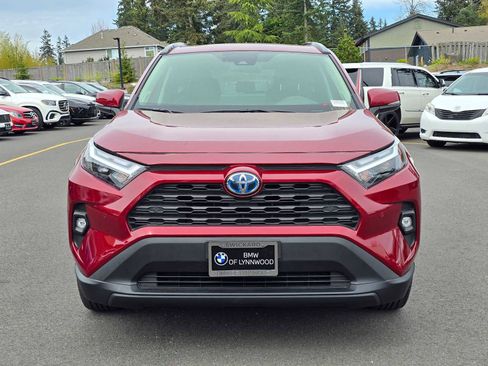 Used 2023 Toyota RAV4 XLE Premium image 7