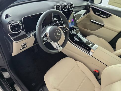 New 2026 Mercedes-Benz GLC 300 image 7