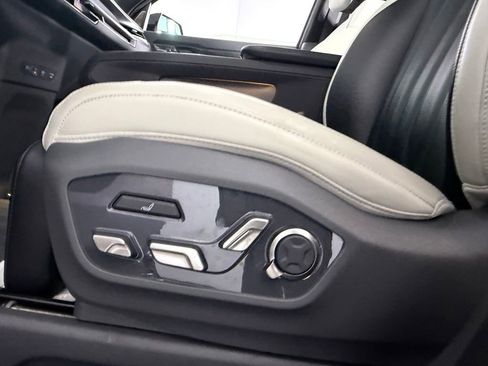 Used 2024 Kia EV9 GT-Line AWD/4WD image 26
