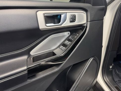 Used 2021 Ford Explorer ST w/ ST Street Pack image 12