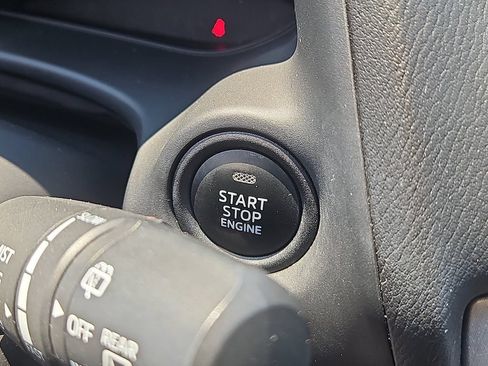 Used 2014 MAZDA MAZDA3 s Touring FWD image 22