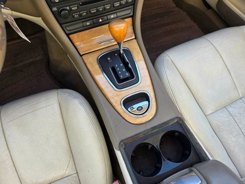 Used 2003 Jaguar S-TYPE 4.2 RWD image 17
