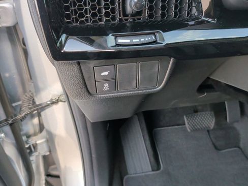 Used 2025 Honda CR-V EX-L image 15