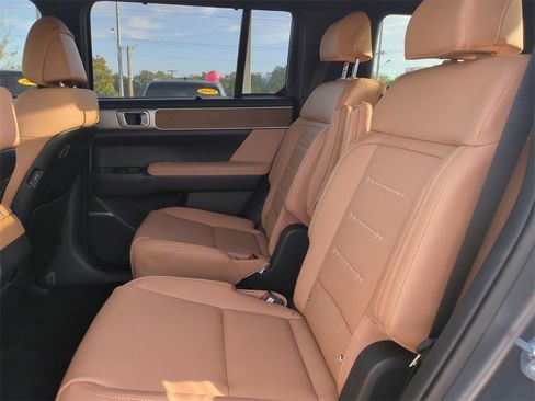 New 2026 Hyundai Santa Fe Calligraphy image 17