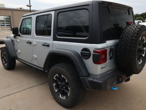 Used 2024 Jeep Wrangler Unlimited Rubicon 4xe AWD/4WD image 7