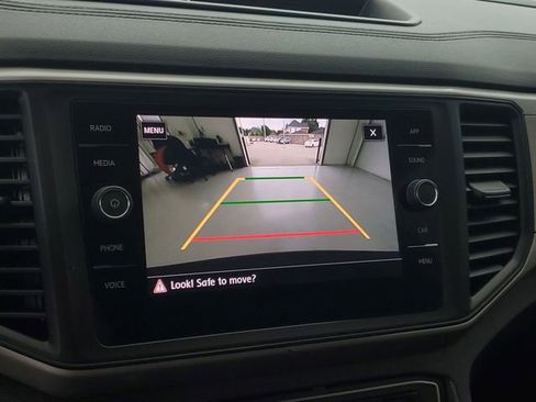 Used 2020 Volkswagen Atlas SE image 26