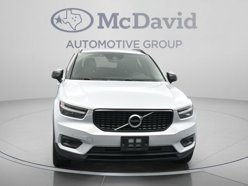 Used 2020 Volvo XC40 T5 R-Design w/ Protection Package Premier AWD/4WD image 2