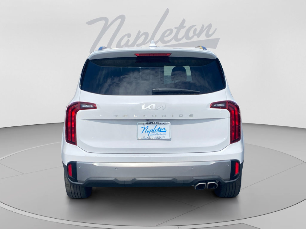 Used 2025 Kia Telluride S FWD image 4