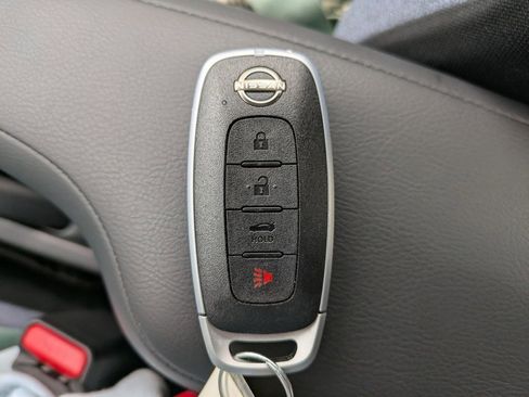 New 2025 Nissan Versa SV w/ Trunk Package FWD image 25