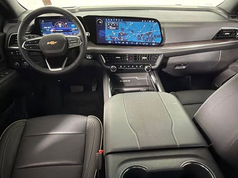 Used 2025 Chevrolet Tahoe Premier RWD image 24