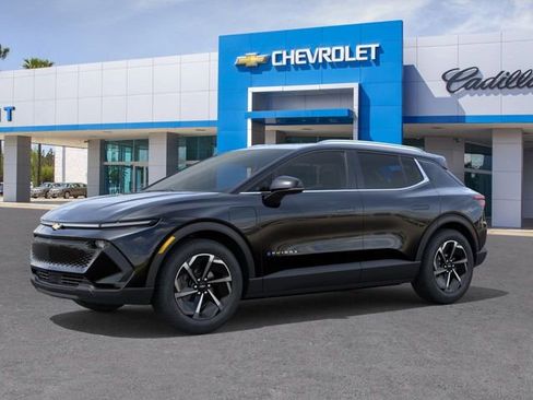 New 2026 Chevrolet Equinox EV LT image 6