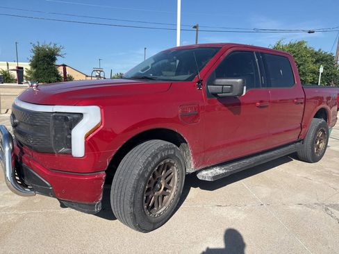 Used 2023 Ford F150 Lightning XLT w/ Equipment Group 312A High AWD/4WD image 8