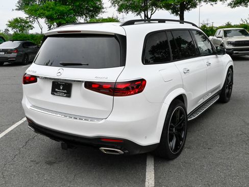 Used 2025 Mercedes-Benz GLS 580 4MATIC image 5
