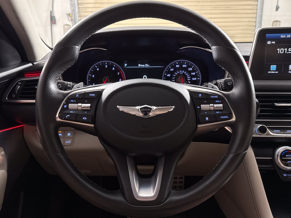 Used 2021 Genesis G70 2.0T RWD image 13