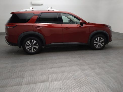 Used 2022 Nissan Pathfinder SL FWD image 10