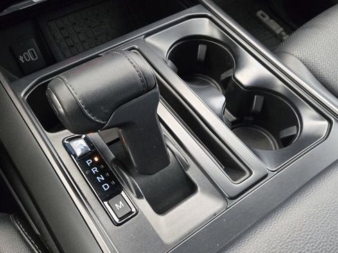 Used 2025 Ford F150 Lariat w/ Equipment Group 502A High image 26