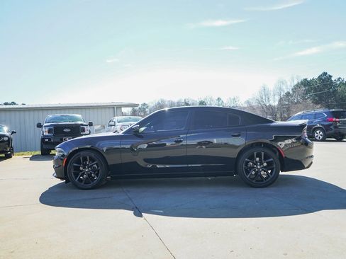 Used 2021 Dodge Charger SXT w/ Blacktop Package image 31