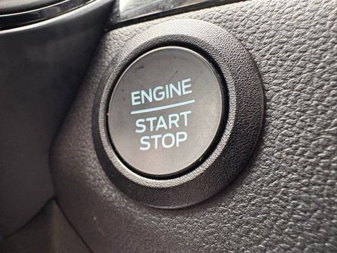 Used 2025 Ford Escape ST-Line AWD/4WD image 24