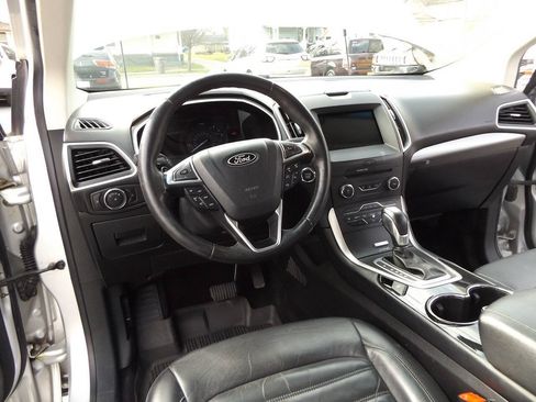 Used 2017 Ford Edge SEL w/ Equipment Group 201A AWD/4WD image 15