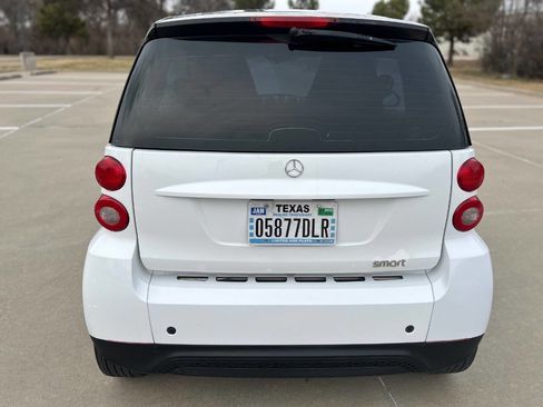 Used 2015 smart fortwo pure image 7